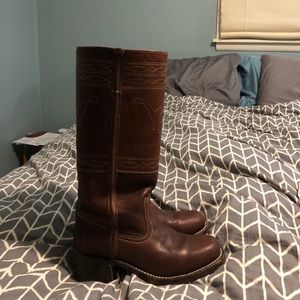 Frye Women’s Campus Stitching Horse Boot, Size 8